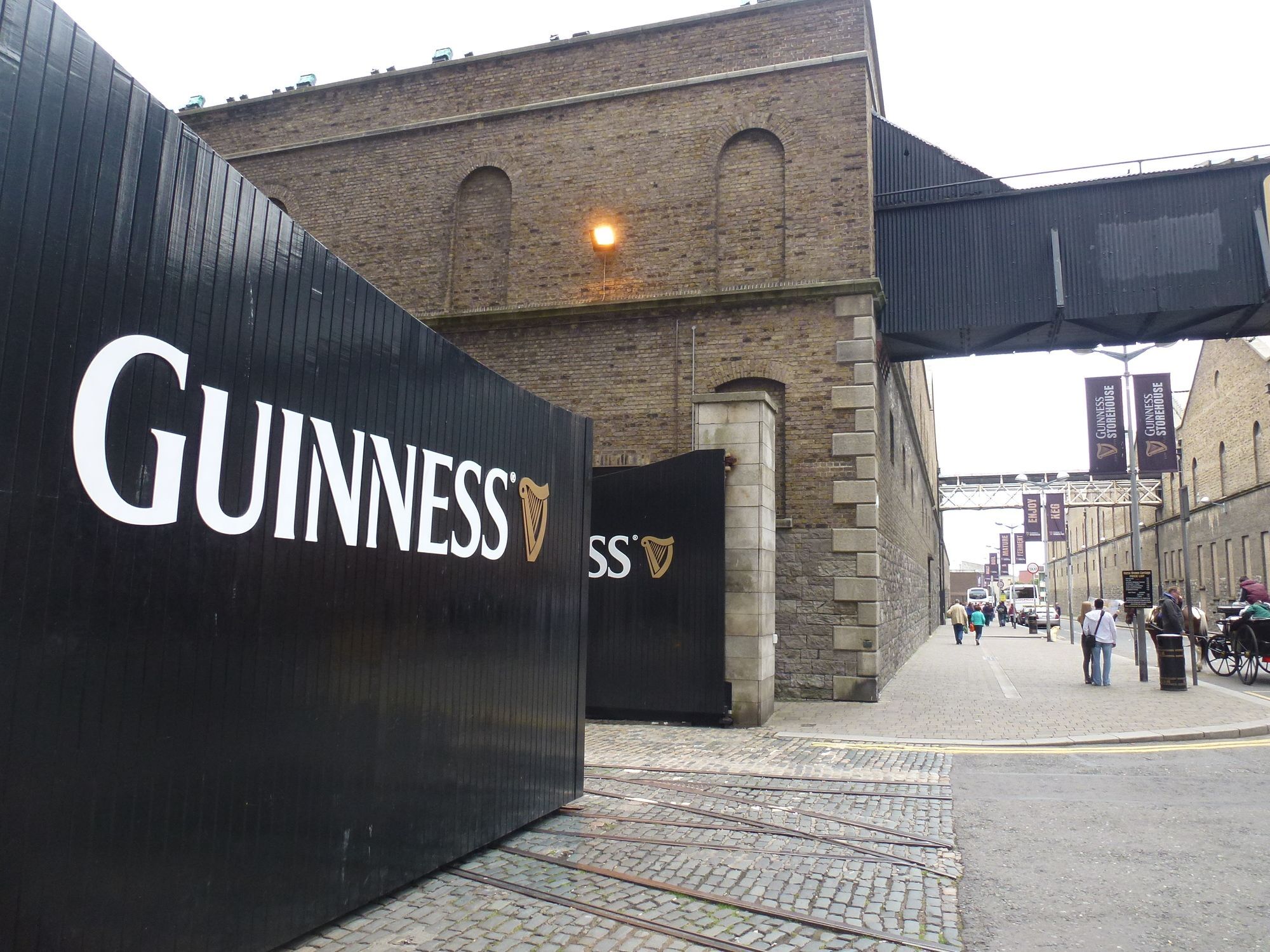 Grand Canal Quay Apt Sleeps 10 Apartment Dublin Exterior photo